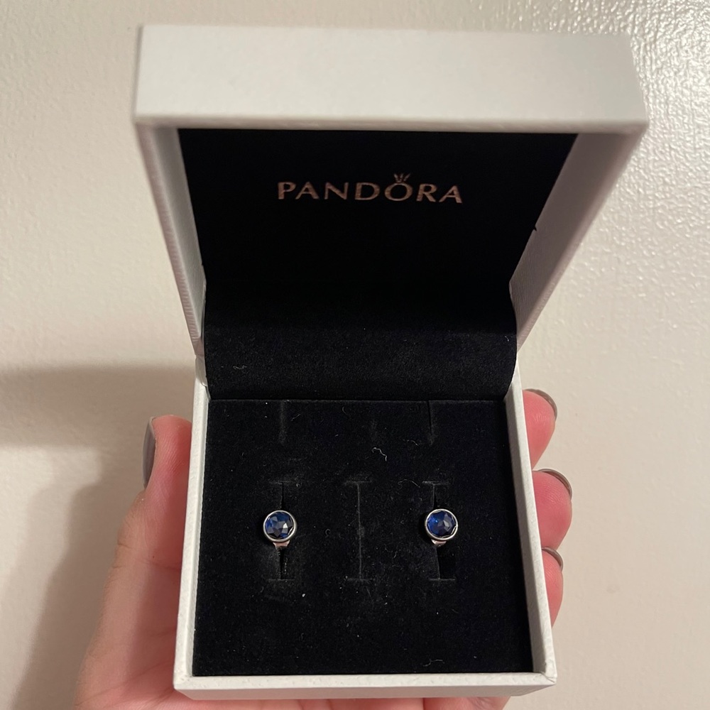 Birth stone sapphire studs